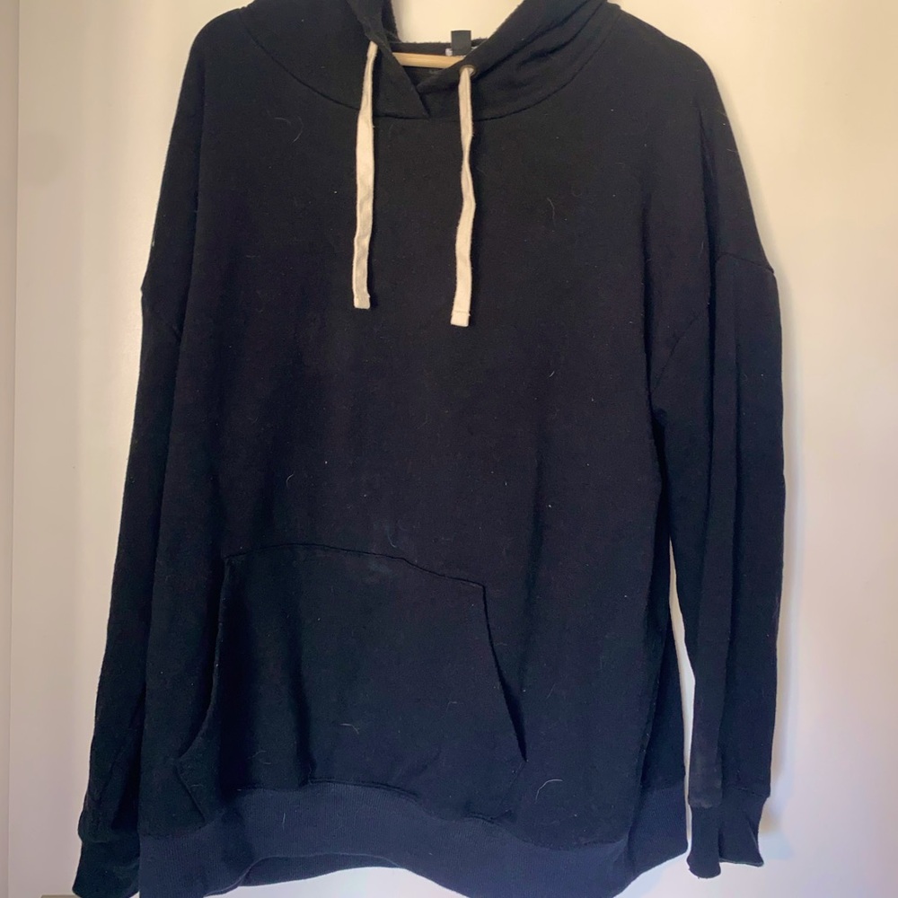 Black sweatshirt
